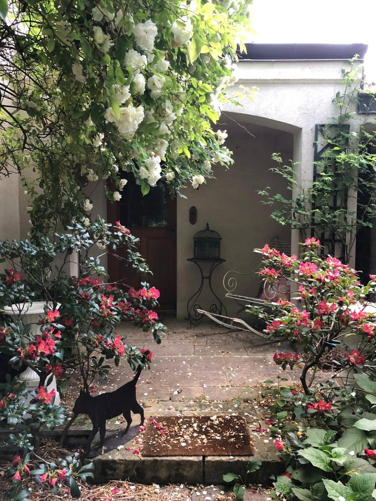 Le Val Clos, Appartement Dans Une Maison De Maitre 19E Tanlay Bagian luar foto